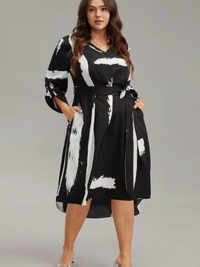 BloomChic Brush Print V Neck Belted Tab Sleeve Dress
